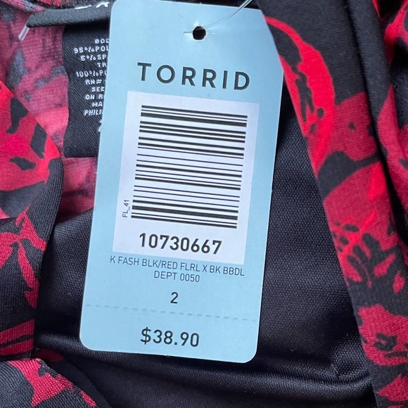 Torrid Plus Size Red & Black Floral Rose Crosscross Babydoll Top 2X valentines - Picture 4 of 7